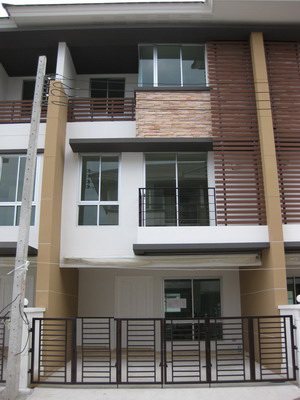 PLUS CITY PARK SUANLUANG