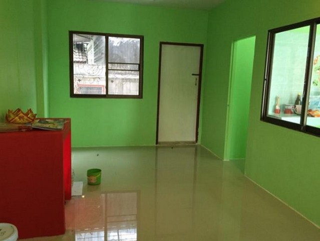 หมู่บ้านมนตรี