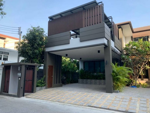 หมู่บ้านอาร์เด้น