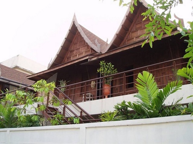 บ้าน ห้วยขวาง