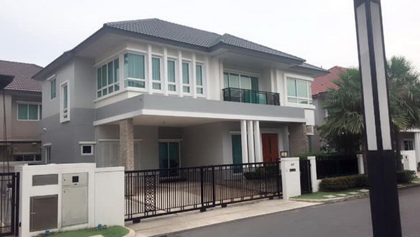 Grand Bangkok Boulevard Rama 9