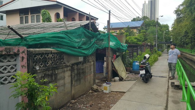 ที่ดิน ถนนเจริญนคร
