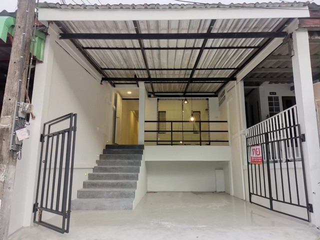 ทาวน์เฮ้าส์