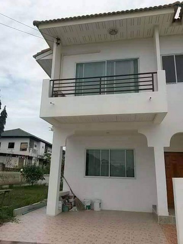 ทาวน์เฮ้าส์