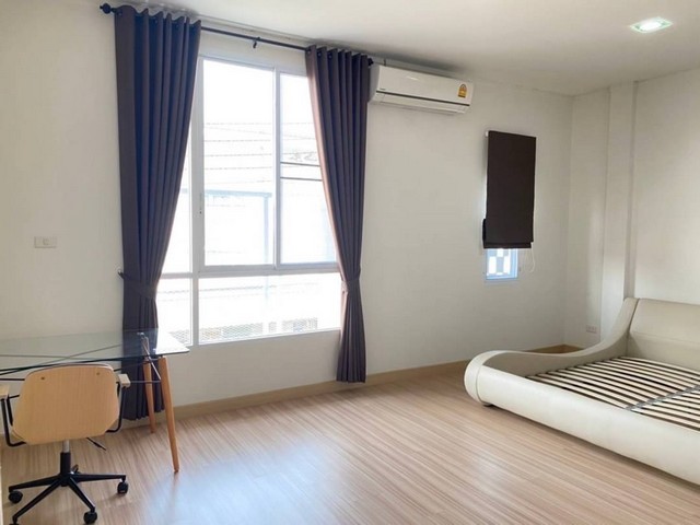 ทาวน์เฮ้าส์