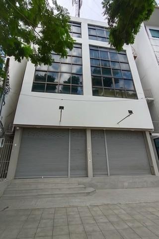 อาคารพาณิชย์