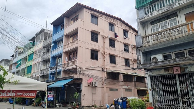 อาคารพาณิชย์