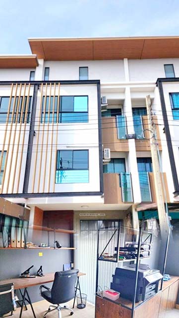 ทาวน์เฮ้าส์