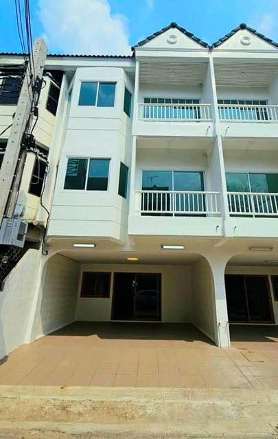 ทาวน์เฮ้าส์