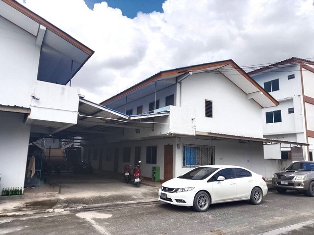 อพาร์ทเมนท์