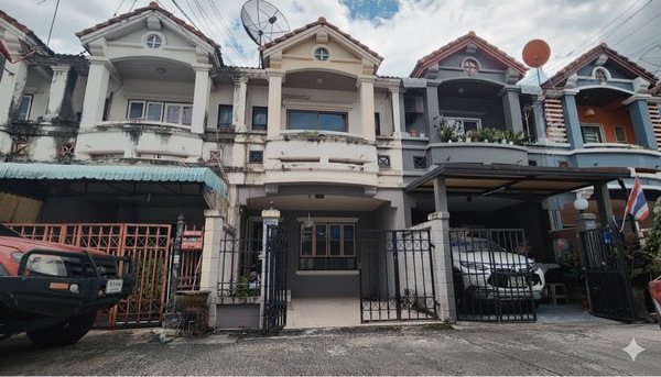 ทาวน์เฮ้าส์