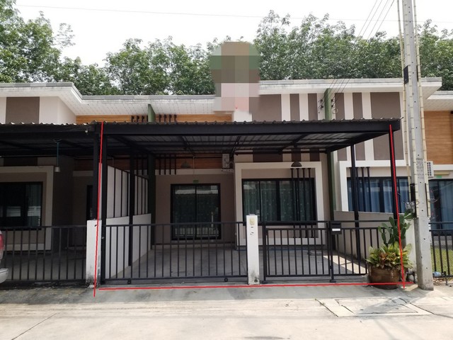 ทาวน์เฮ้าส์