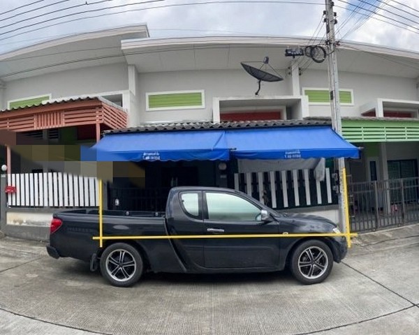 ทาวน์เฮ้าส์