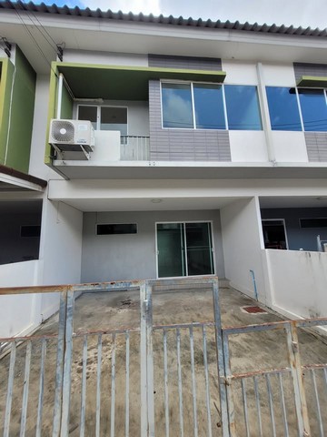 ทาวน์เฮ้าส์