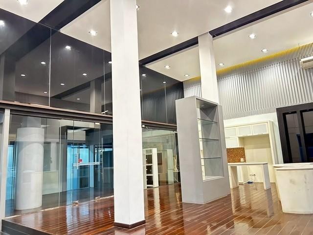 อาคารพาณิชย์