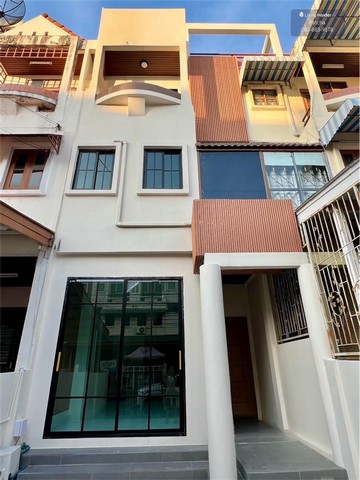 ทาวน์เฮ้าส์