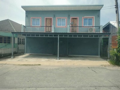 ทาวน์เฮ้าส์