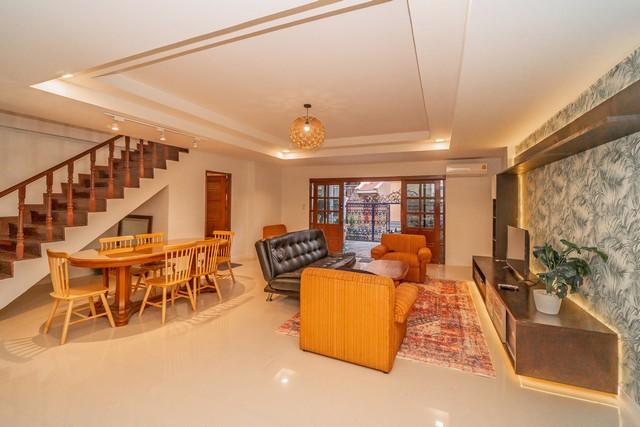 ทาวน์เฮ้าส์