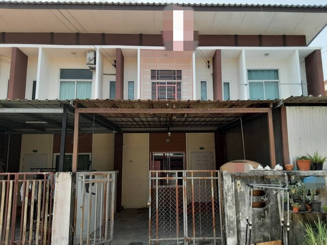 ทาวน์เฮ้าส์