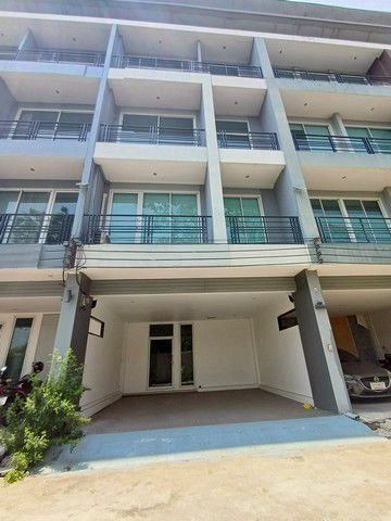 อาคารพาณิชย์