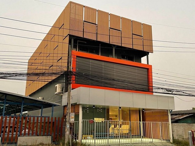 อาคารพาณิชย์