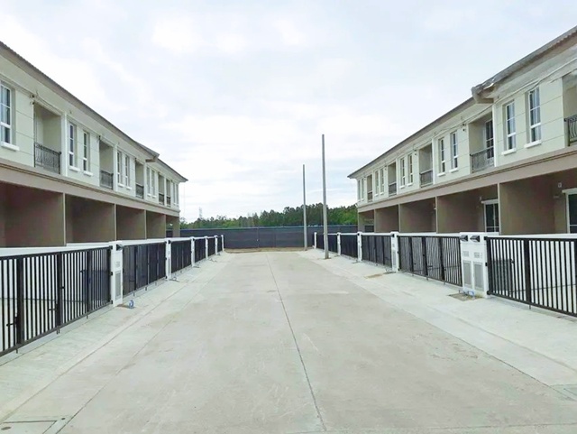 ทาวน์เฮ้าส์