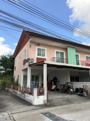 ทาวน์เฮ้าส์