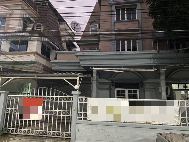 ทาวน์เฮ้าส์