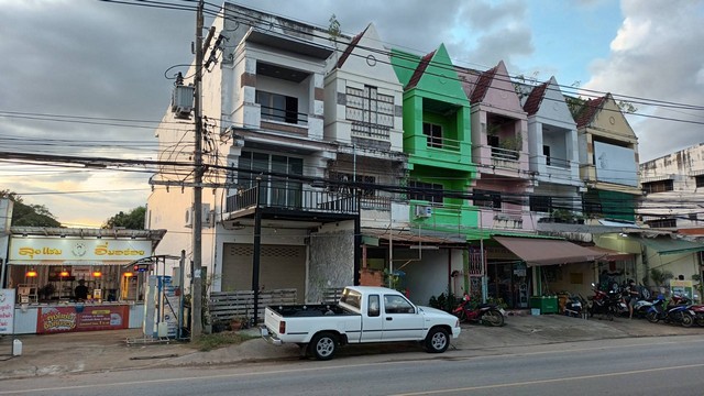 ทาวน์เฮ้าส์