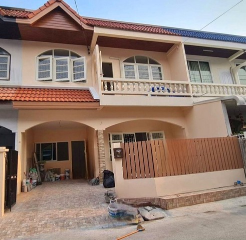 ทาวน์เฮ้าส์