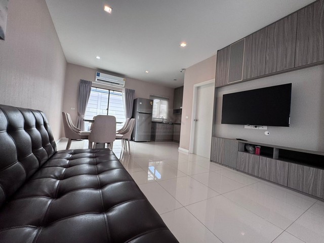 ทาวน์เฮ้าส์