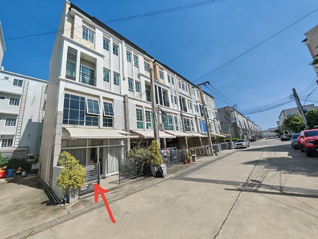 ทาวน์เฮ้าส์