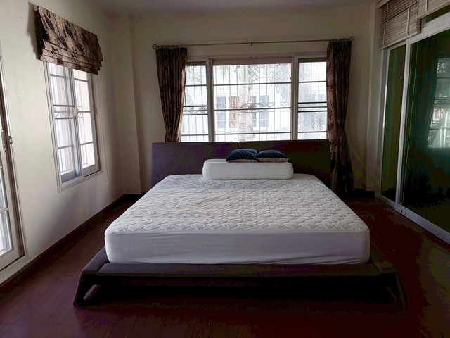 ทาวน์เฮ้าส์