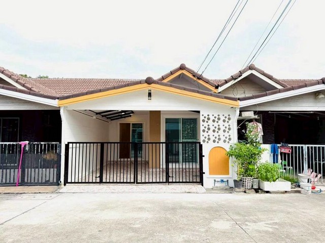 ทาวน์เฮ้าส์