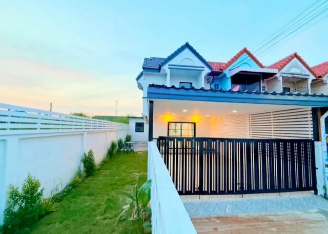 ทาวน์เฮ้าส์