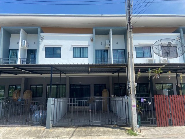 ทาวน์เฮ้าส์