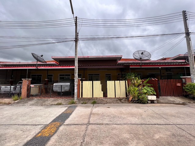 ทาวน์เฮ้าส์