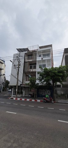 อาคารพาณิชย์