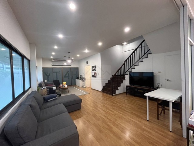 ทาวน์เฮ้าส์