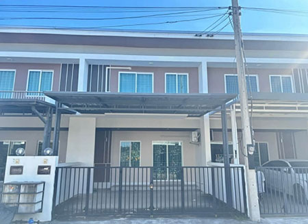 ทาวน์เฮ้าส์