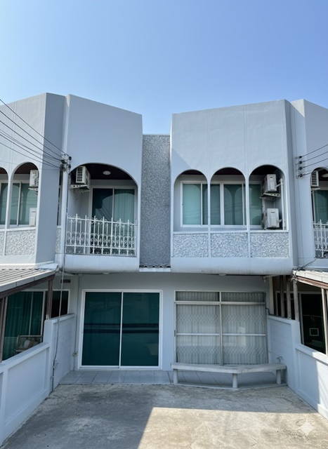 ทาวน์เฮ้าส์