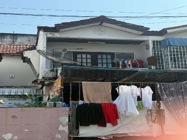 อาคารพาณิชย์