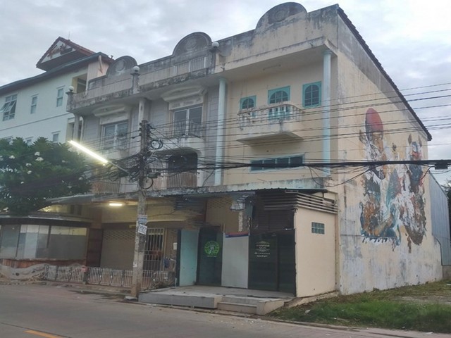 อาคารพาณิชย์