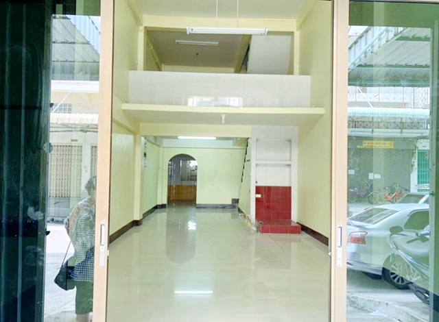 อาคารพาณิชย์