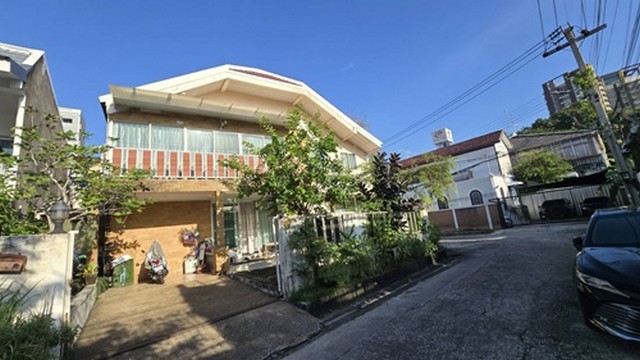 ทาวน์เฮ้าส์