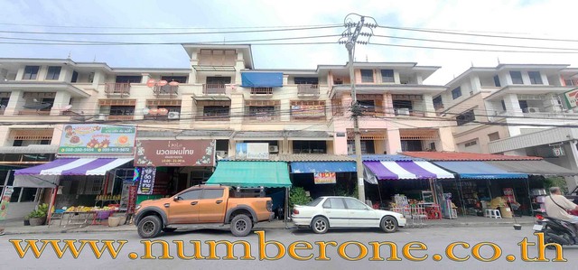 อาคารพาณิชย์