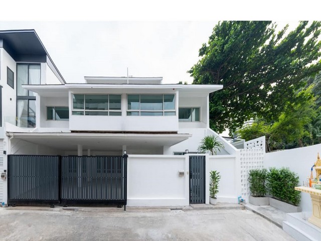 ทาวน์เฮ้าส์