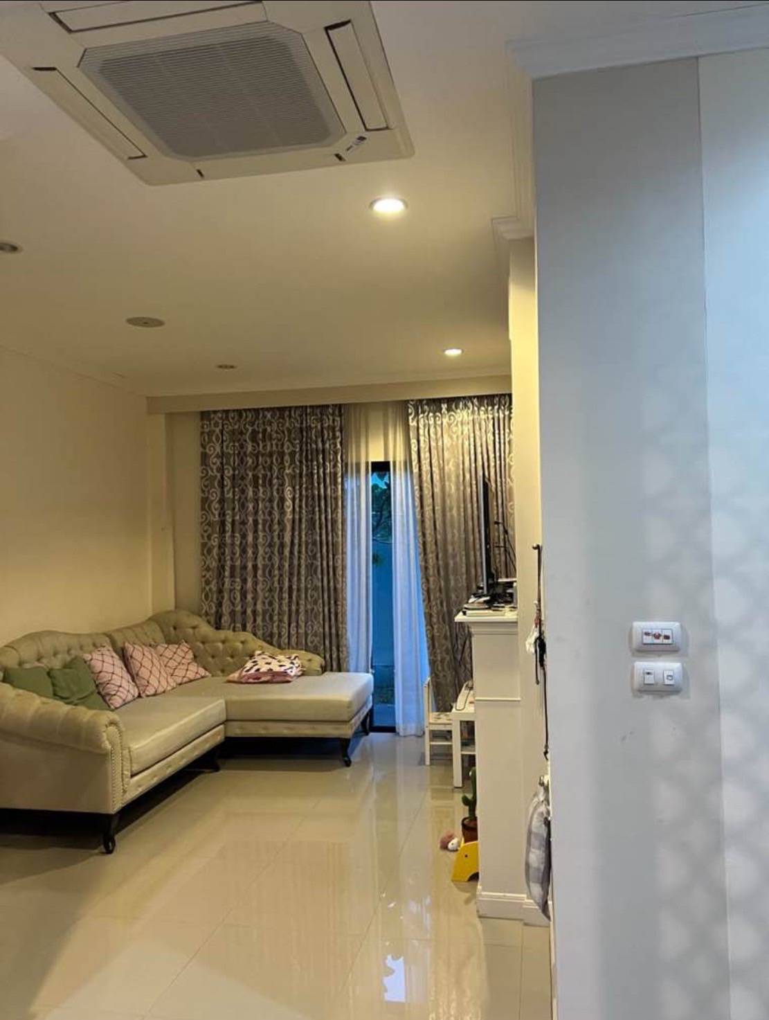 วิลล่า อคาเดีย ศรีนครินทร์