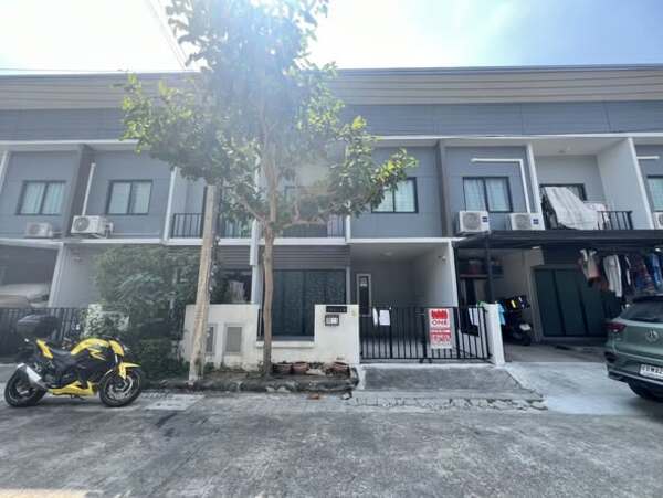 ทาวน์เฮ้าส์