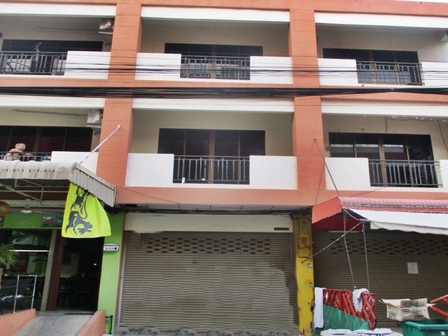 อาคารพาณิชย์